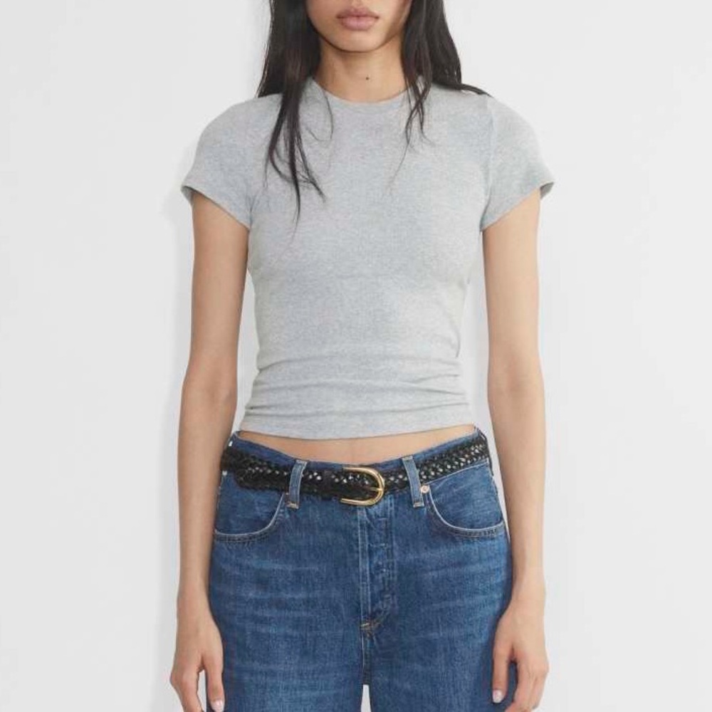 ARITZIA GREY SHORT SLEEVE TOP